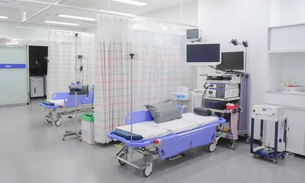 가성비와 정밀도 사이에서 고민하는 40대 직장인을 위해 동네 내과와 종합 병원의 수면내시경 가격 차이